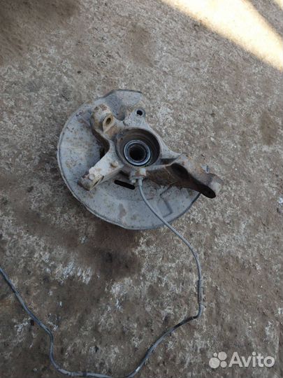 Кулак передний правый Geely Emgrand EC7 FE1 2013