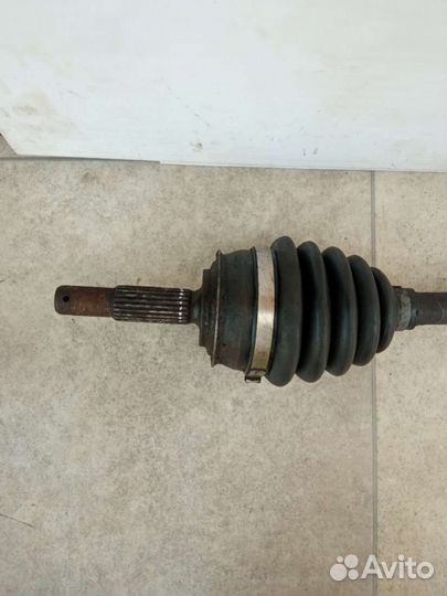 Полуось передняя правая (приводной вал, шрус) Opel