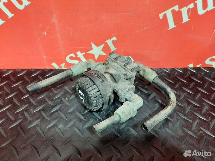 Выпускной клапан с глушителем