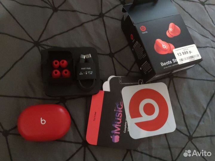 Наушники beats studio buds