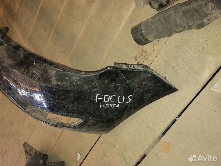 Ford Fiesta 2001-2005 Бампер передний