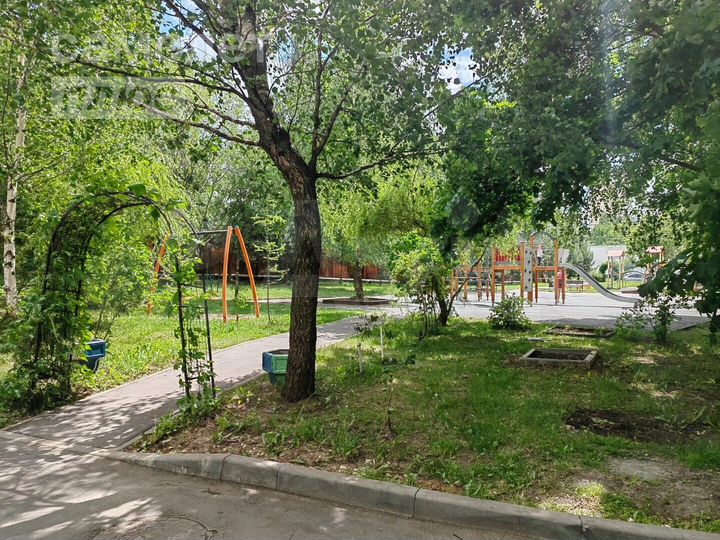 Комната 11 м² в 4-к., 1/12 эт.