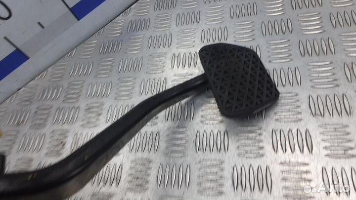 Педаль тормоза BMW 5-Series