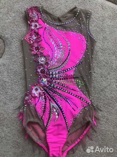 Продается купальник для художественной гимнастики