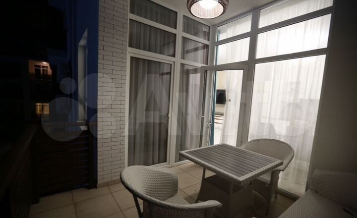 2-к. квартира, 80 м², 2/4 эт.