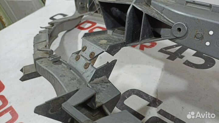 Передняя панель (телевизор) б/у для Ford C-Max (15