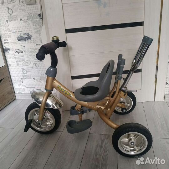 Велосипед детский трехколесный с ручкой