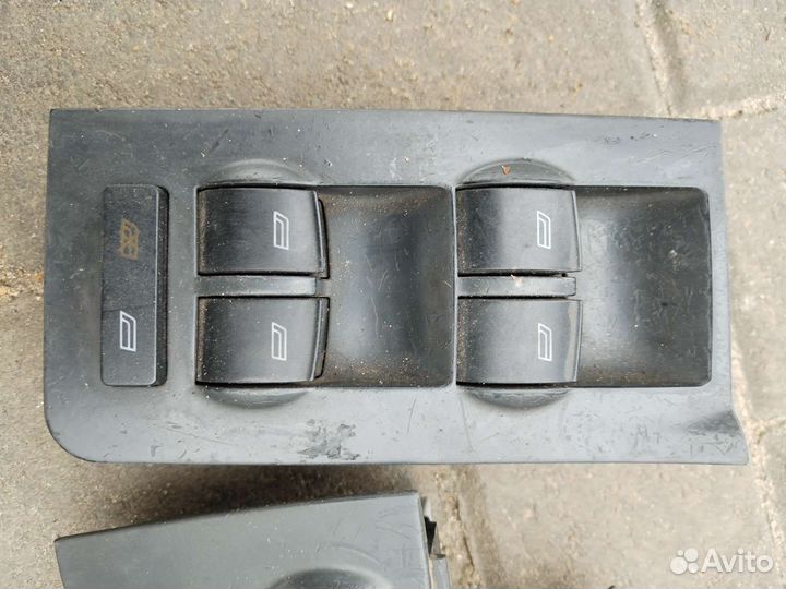 Блок управления стеклоподьемников ауди А6 с5 98г