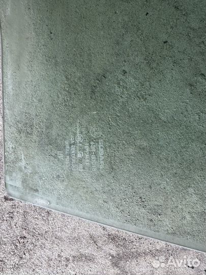 Стекло передней двери subaru forester sh