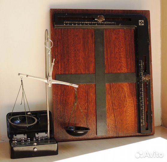 Кадрирующая рамка и весы