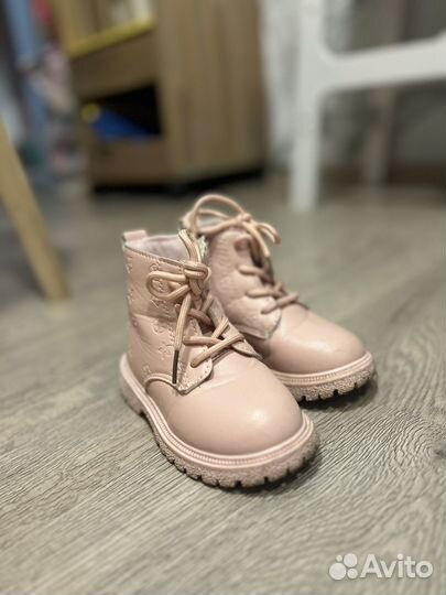 Ботинки демисезонные для девочки 25 размер