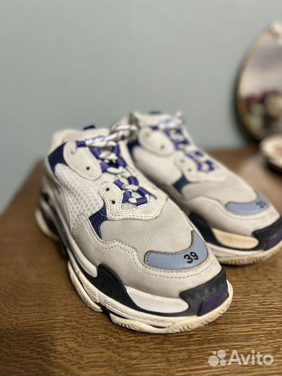Balenciaga triple s