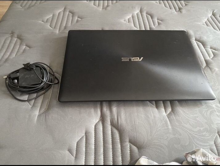 Ноутбук asus