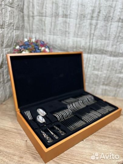 Набор столовых приборов