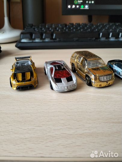 Hot wheels машинки