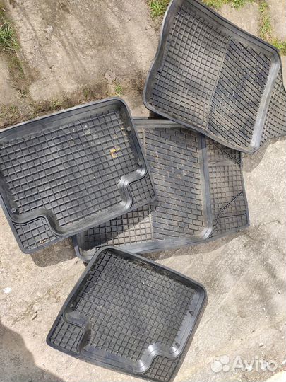 Коврики на Мицубиси Каризма