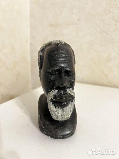 Бюст из африкы