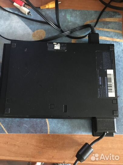 Продам игровая приставка sony playstation 2