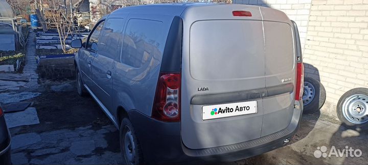 LADA Largus 1.6 МТ, 2014, 330 100 км