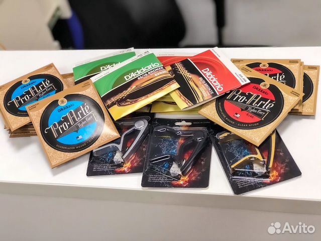 Струны и каподастры для гитары