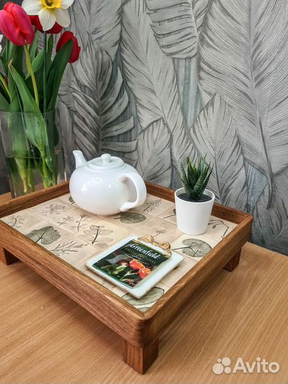Столик-поднос
