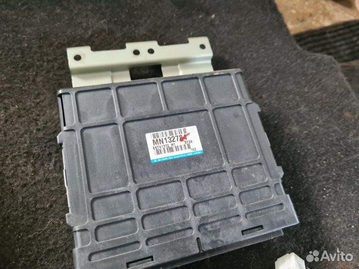 Эбу Mitsubishi Lancer 9 4G18 2005