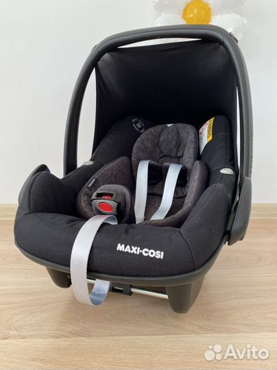 Автолюлька Maxi-Cosi Pebble Pro i-Size