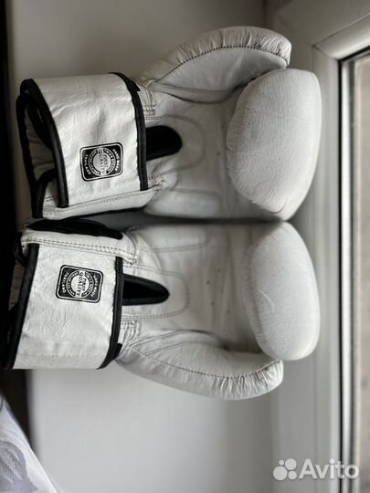 Боксерский перчатки Twins 12оz