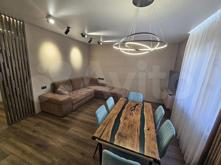 2-к. квартира, 71 м², 4/9 эт.