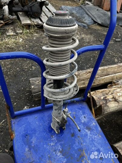 Стойка передняя правая в сборе opel astra h