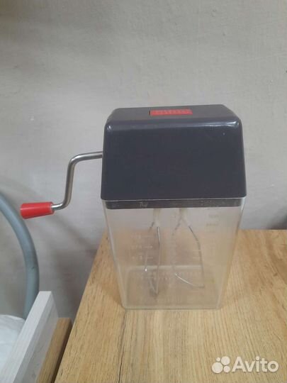 Ручной миксер