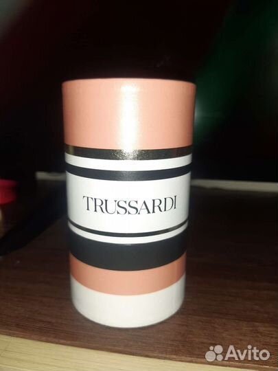 Женская парфюмерия trussardi