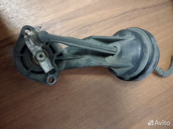 Регулятор вакуумный впускного коллектора Audi A4