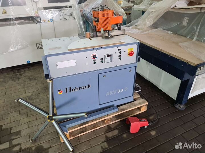 Кромкооблицовочный станок Hebrock AKV 88 D
