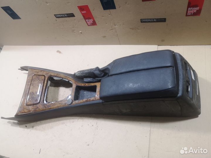 Подлокотник на Bmw 3-Series E90-VB56