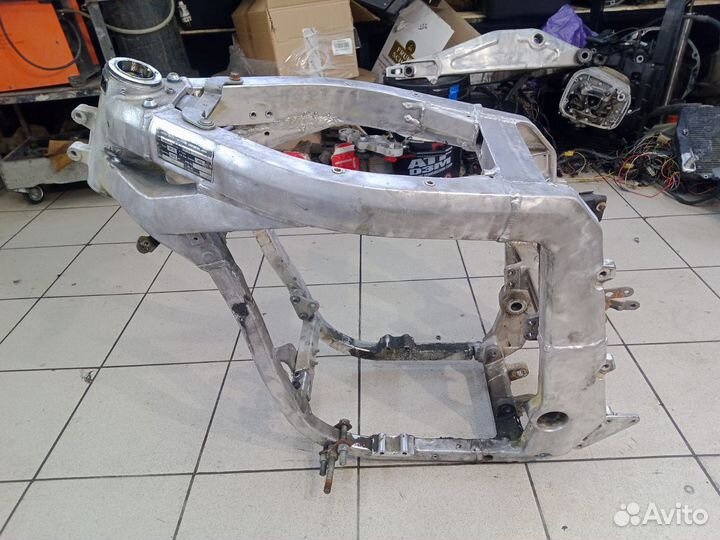 Рама Suzuki GSX-R 1100P 1992г