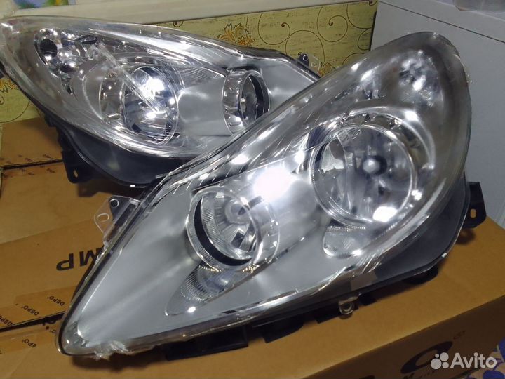 Передние фары Опель Корса д