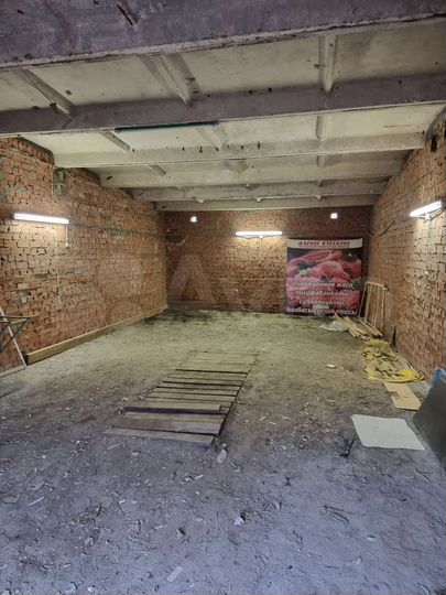 Гараж, > 30 м²