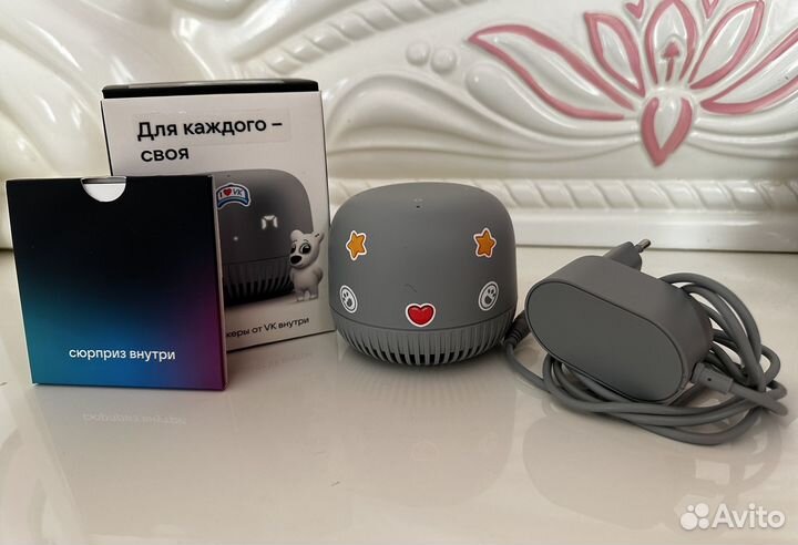 Умная колонка VK капсула Нео с Марусей