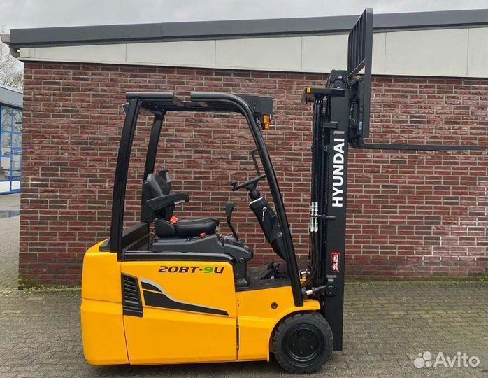 Вилочный погрузчик Hyundai 20BT-9U, 2023