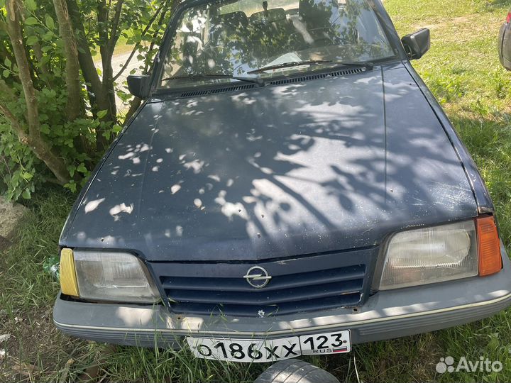 Разбор опель ascona 1.6D