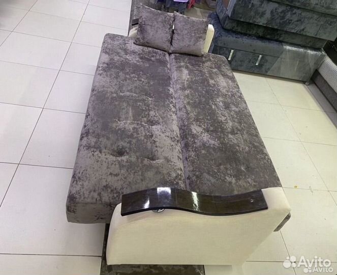 Диван книжка