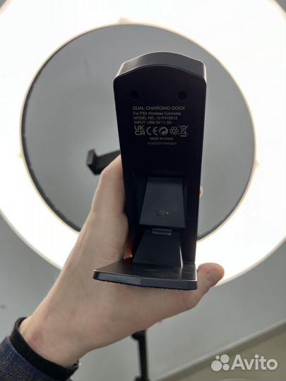 Зарядная станция для 2-x геймпадов oivo
