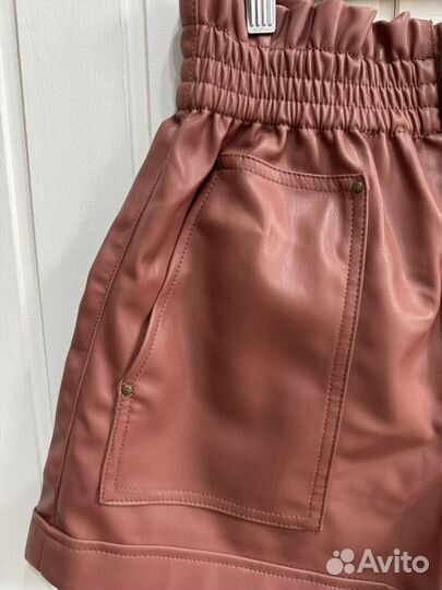 Шорты Zara из экокожи женские