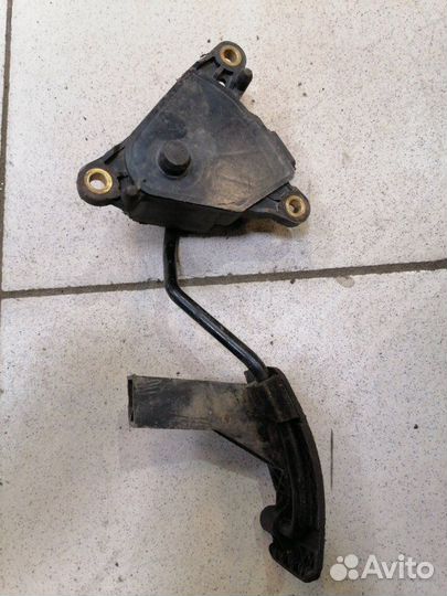 Педаль газа Nissan Qashqai J10