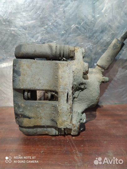 Суппорт правый Renault Fluence седан 2.0 M4R751