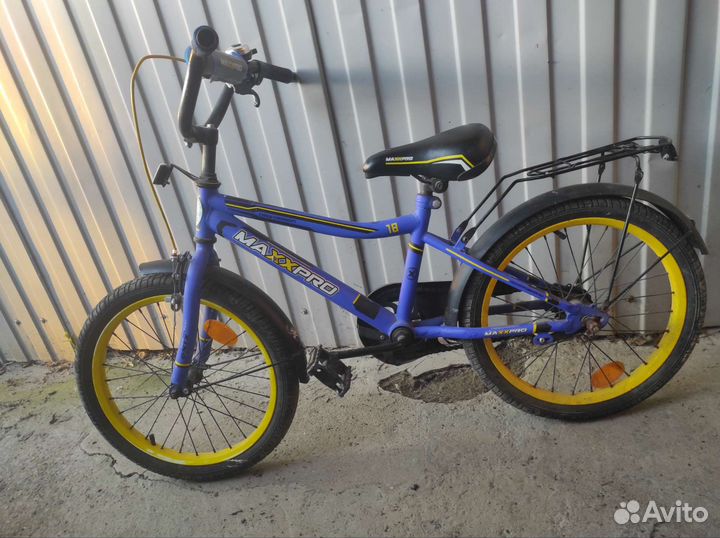 Детский велосипед 18