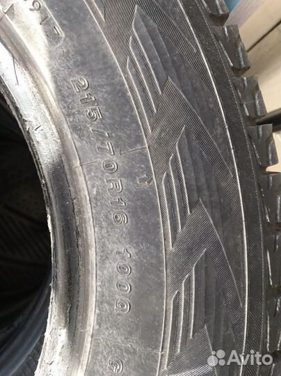 Yokohama Ice Guard G075 215/70 R16