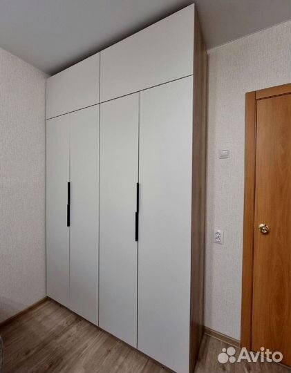 Красивый шкаф