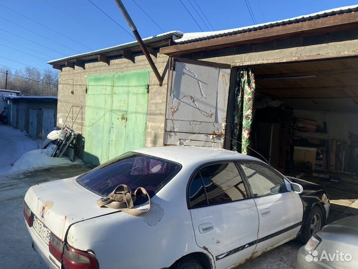 Toyota corona в разбор